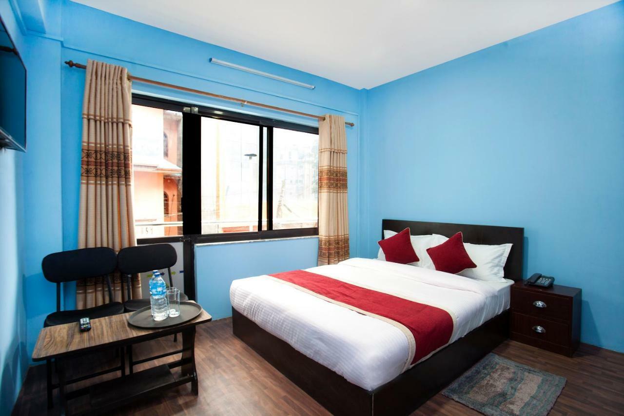 Hotel Crossroads Κατμαντού Εξωτερικό φωτογραφία