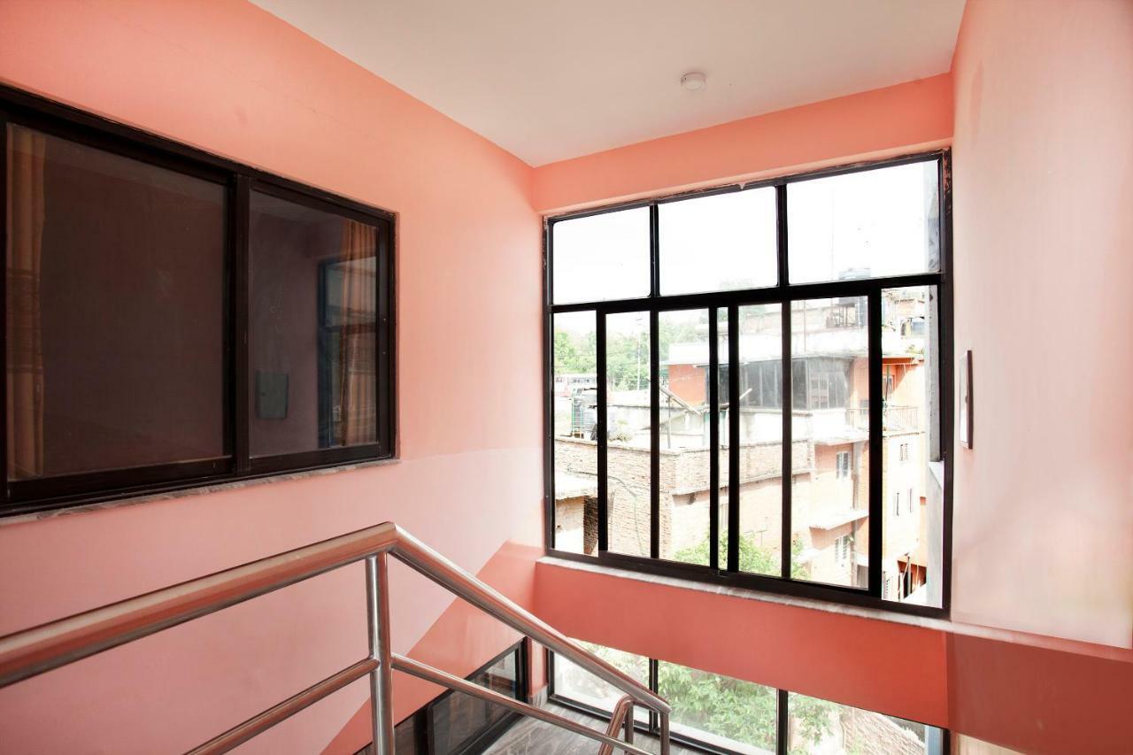 Hotel Crossroads Κατμαντού Εξωτερικό φωτογραφία
