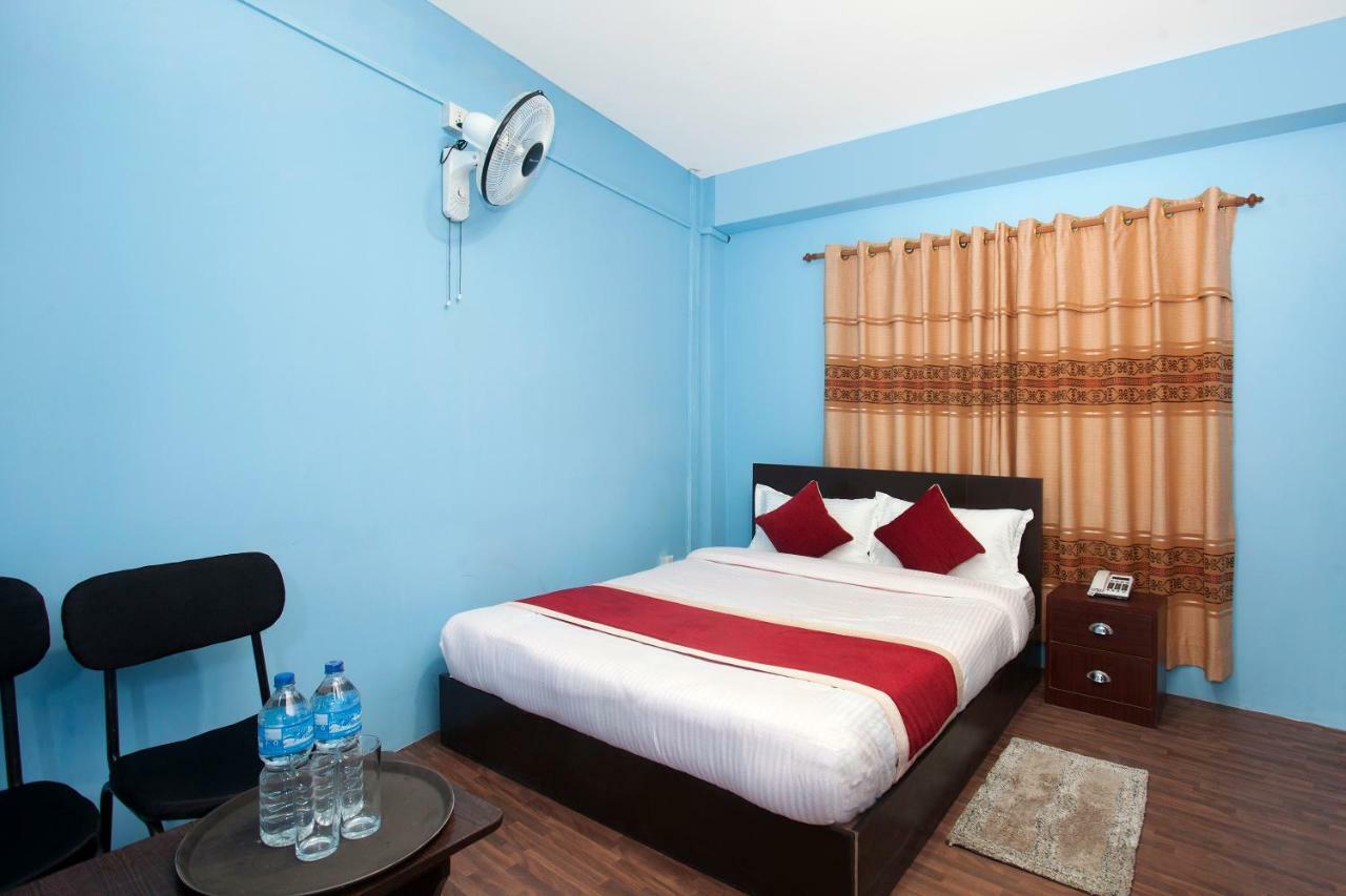 Hotel Crossroads Κατμαντού Εξωτερικό φωτογραφία